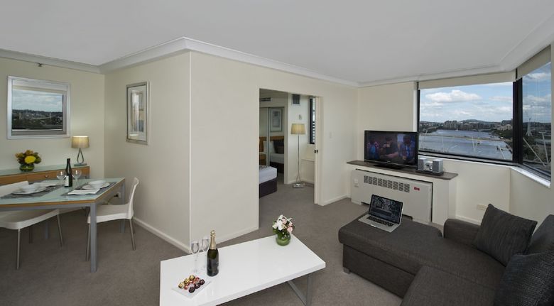Hotel Park Regis North Quay