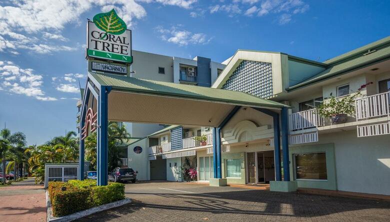 Hotel Coral Tree Inn