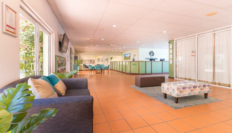Hotel Coral Tree Inn