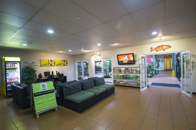 Hotel Coral Tree Inn