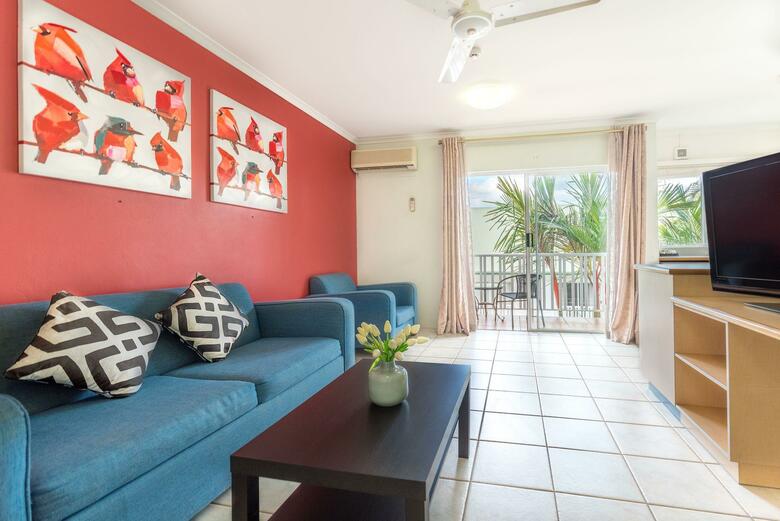 Hotel Coral Tree Inn