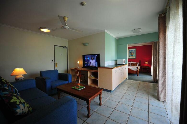 Hotel Coral Tree Inn