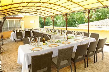 Hotel Les Bastides Du Gapeau