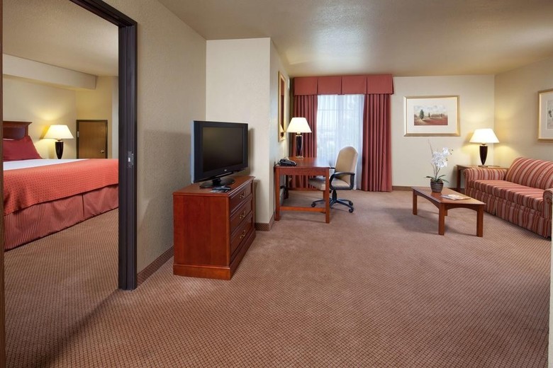 Best Western Plus Henderson Hotel