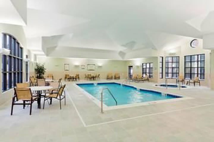 Hotel Staybridge Suites Canton