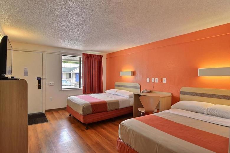 Motel 6 Altoona