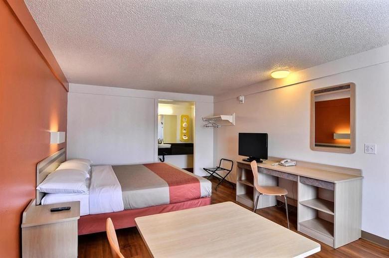 Motel 6 Altoona
