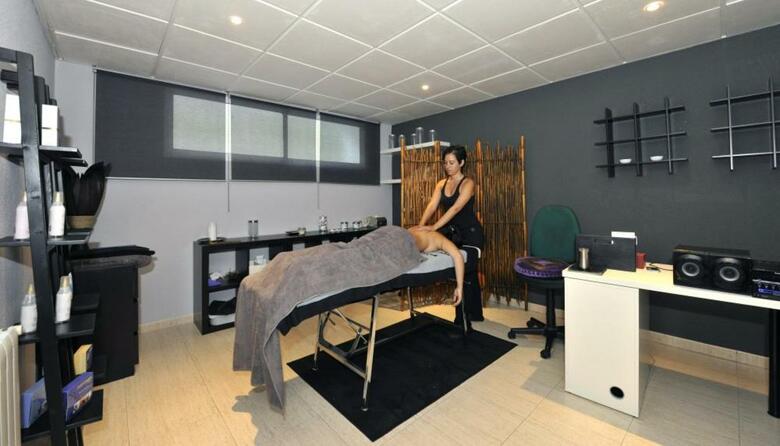 Hotel Salobre�a Suites