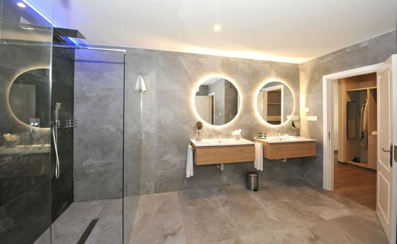 Hotel Salobre�a Suites