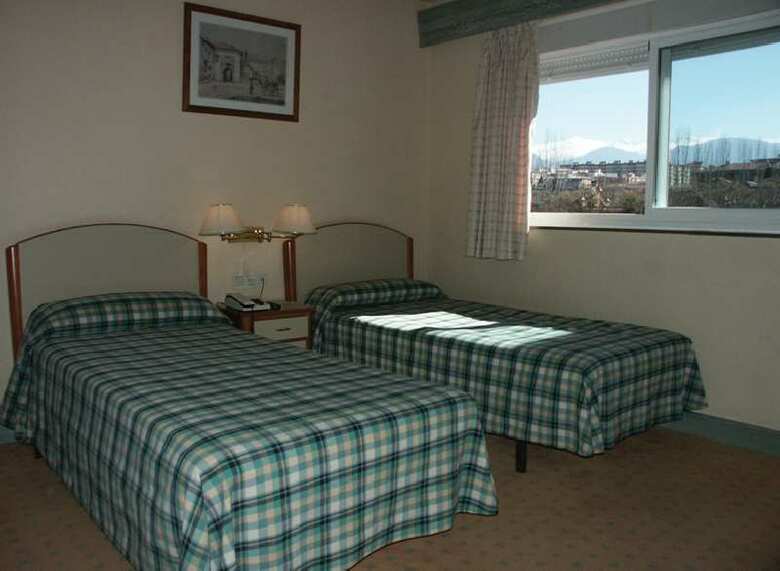 Hotel Maci� Monasterio De Los Basilios
