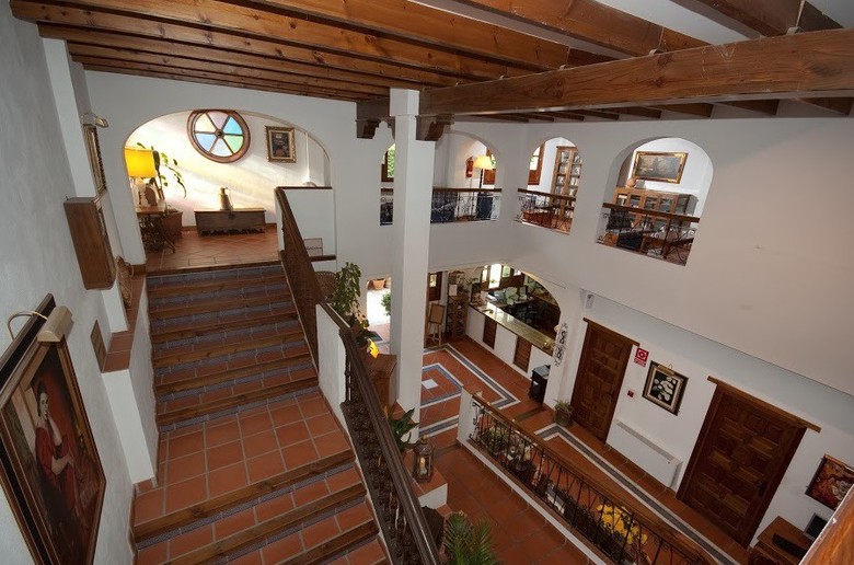 Hotel Alcadima