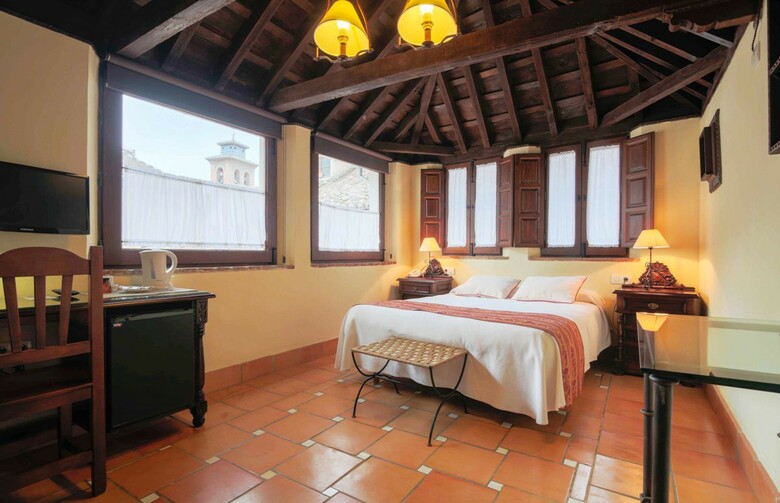 Hotel Casa Del Capitel Nazar�