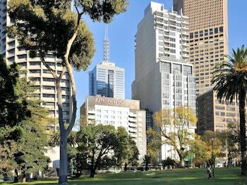 Hotel Mercure Melbourne Treasury Gardens