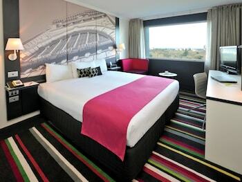 Hotel Mercure Melbourne Treasury Gardens