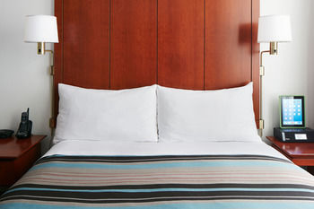 Hotel Club Quarters, Central Loop