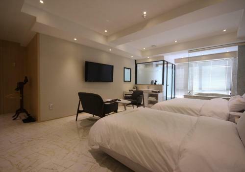 Hotel Almond Busan Station