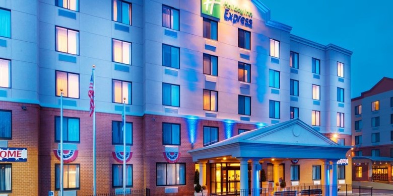 Hotel Holiday Inn Express Staten Island West
