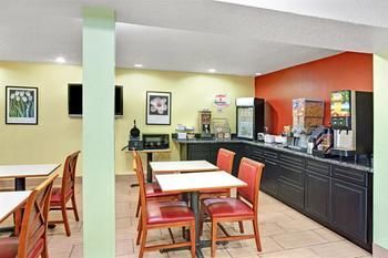 Hotel Super 8 Romeoville Bolingbrook