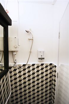 Albergue 5footway.inn Project Bugis