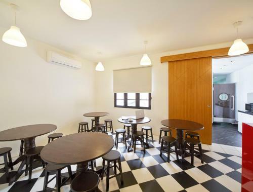 Vintage Inn Singapore