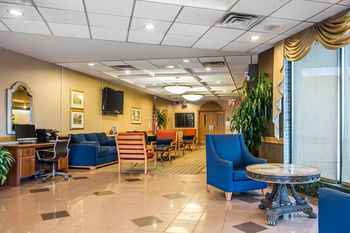 Clarion Hotel Midway Airport