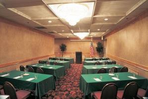 Clarion Hotel Midway Airport