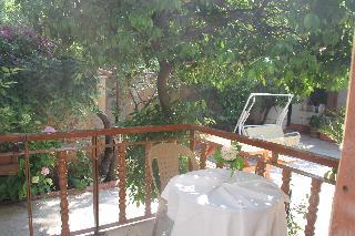 Hotel Karyatit