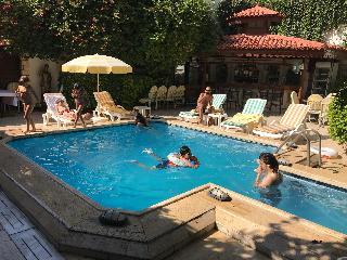 Hotel Karyatit