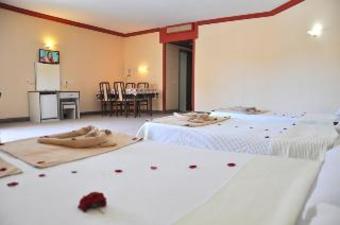 Hotel Mustis Royal Plaza