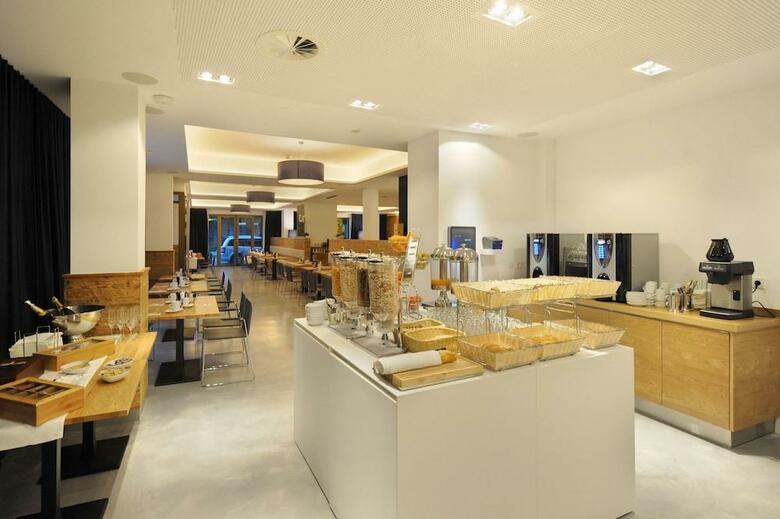 VI Vadi Hotel Bayer 89