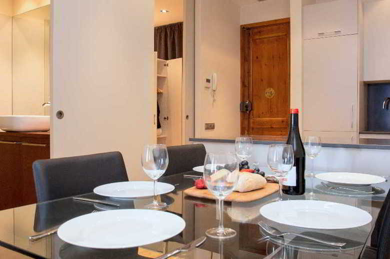 Plaza Espanya Apartments