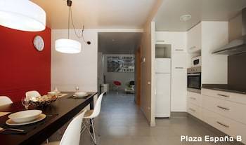Plaza Espanya Apartments