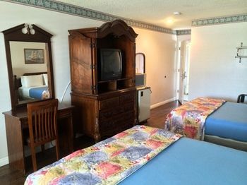 Hotel Alamo Inn &amp; Suites
