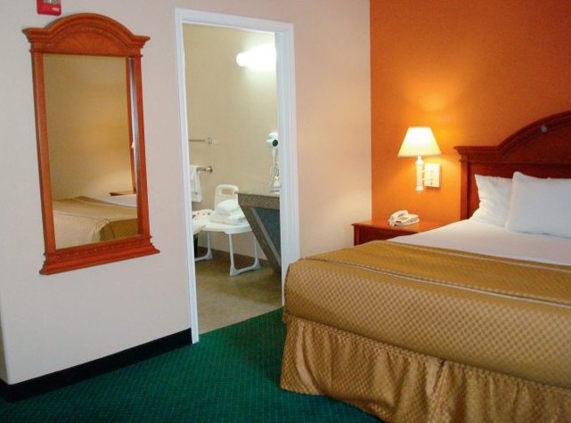 Hotel La Quinta Inn Suites Mercedes