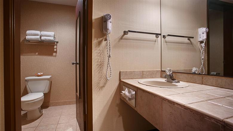 Hotel Bw Airport Plaza  Conference Center