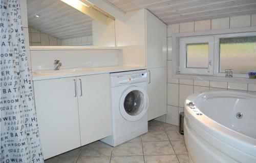 Holiday Home Ringvejen R�m� Denm