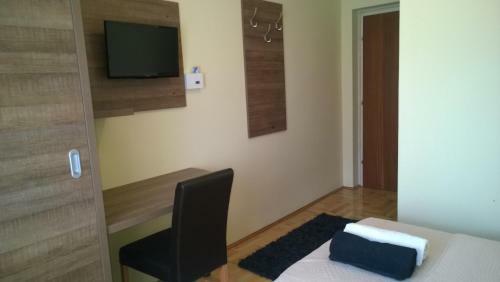 Hostal Rooms & Apartments Blue Beach