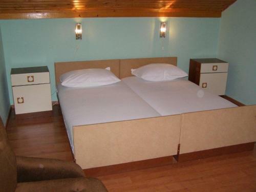 Hostal Rooms & Apartments Blue Beach