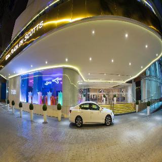 Hotel Royal Plaza On Scotts Singapore