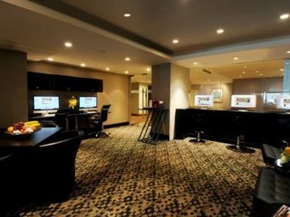 Hotel Royal Plaza On Scotts Singapore