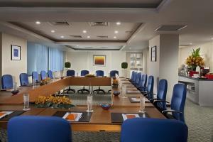 Hotel Royal Plaza On Scotts Singapore
