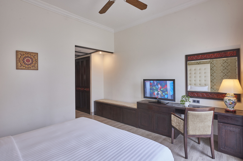 Albert Court Village Hotel