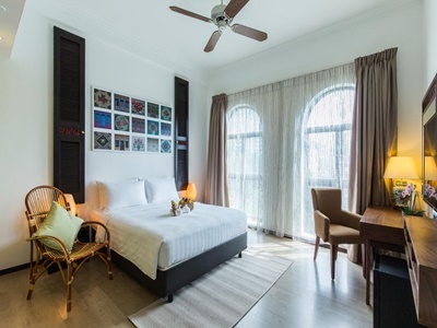 Albert Court Village Hotel