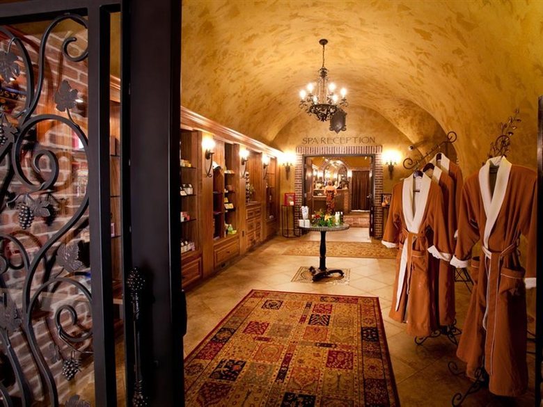 Hotel Meritage Resort And Spa