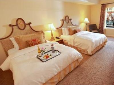 Hotel Meritage Resort And Spa