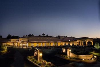 Hotel Meritage Resort And Spa