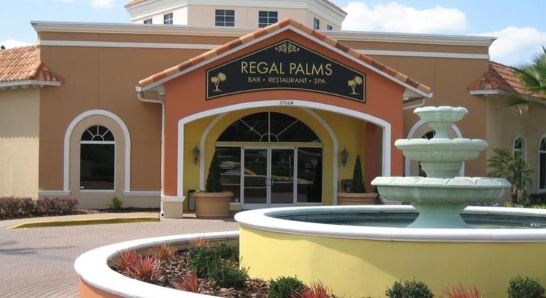 Hotel Regal Palms Resort & Spa