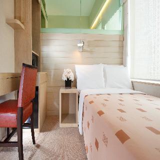 Hotel Silka Far East