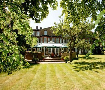 Glenlyn Hotel