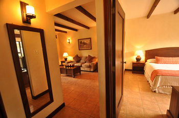 Hotel Soleil La Antigua